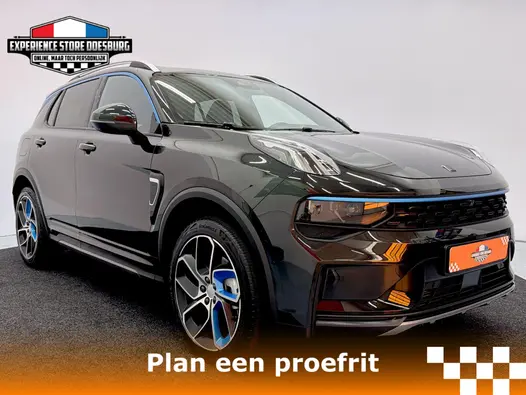 Lynk en Co 01 1.5 MY23 – Elegante zwarte SUV, direct te rijden